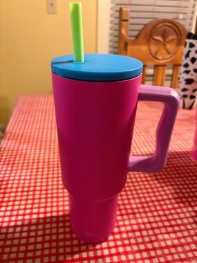 Simple Modern Insulated Tumbler 40oz with Straw Brand New without Box